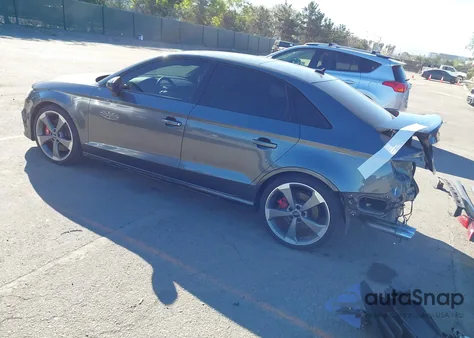 2019 Audi S3 2.0T Premium Plus z USA, uszkodzony, nr VIN WAUB1GFF8KA122089